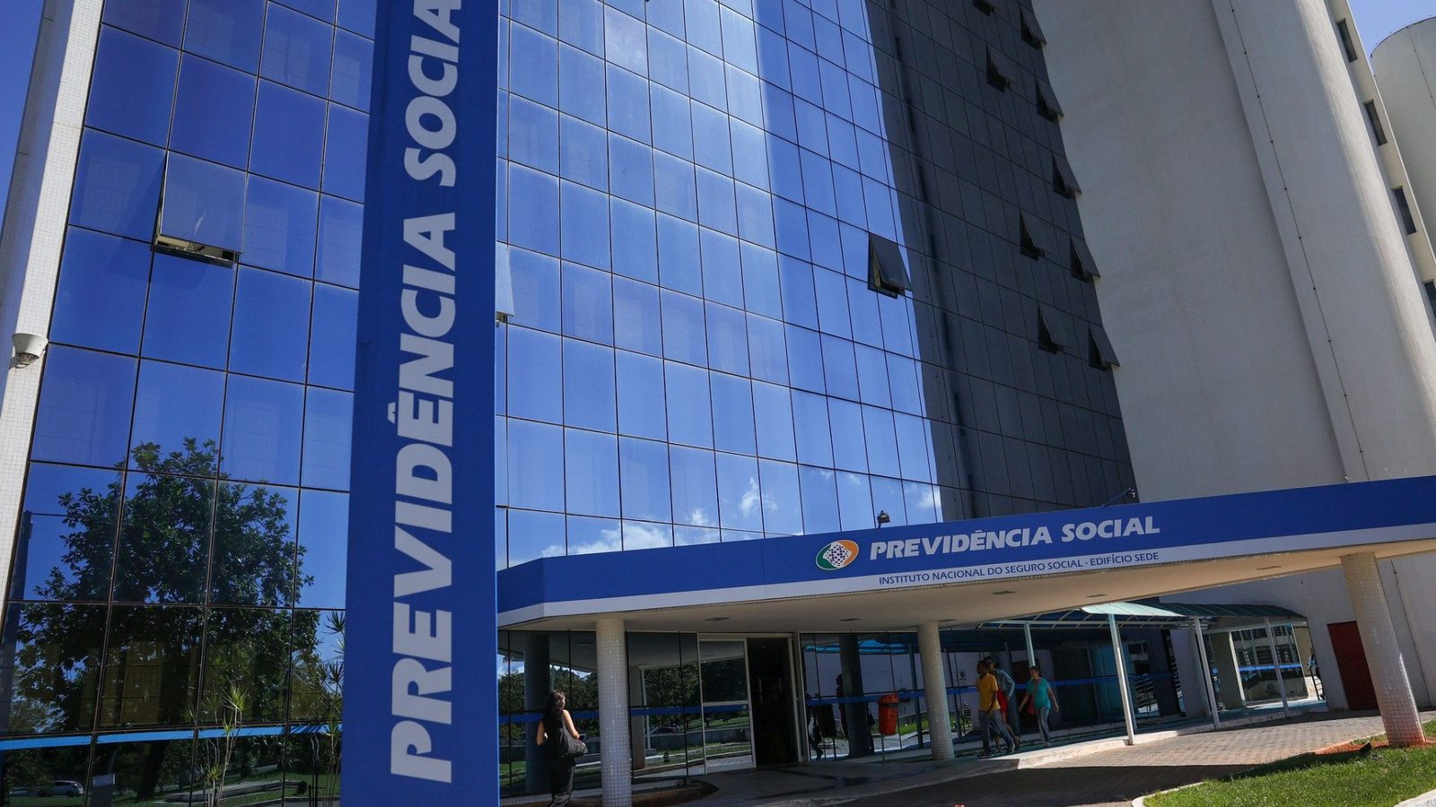 Leia mais sobre o artigo Por que tantos benefícios do INSS são negados? Entenda os principais motivos e saiba o que fazer